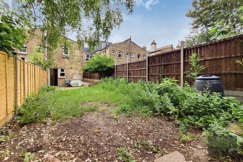 108 Goodrich Road, London, SE22 0ER