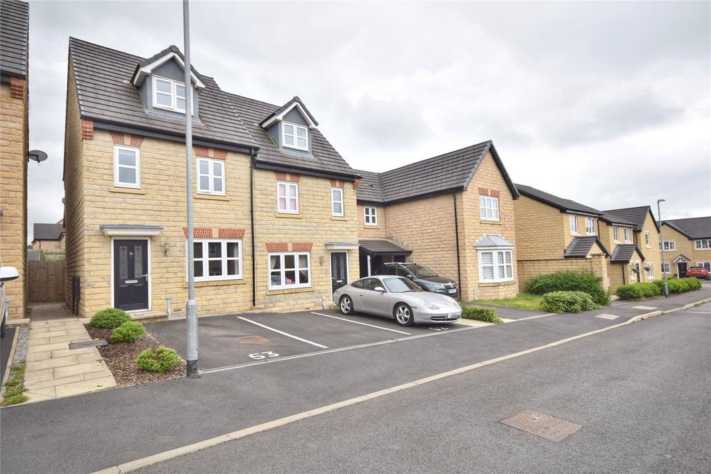 Edward Drive, Clitheroe, Lancashire, BB7 3 bed semidetached house for