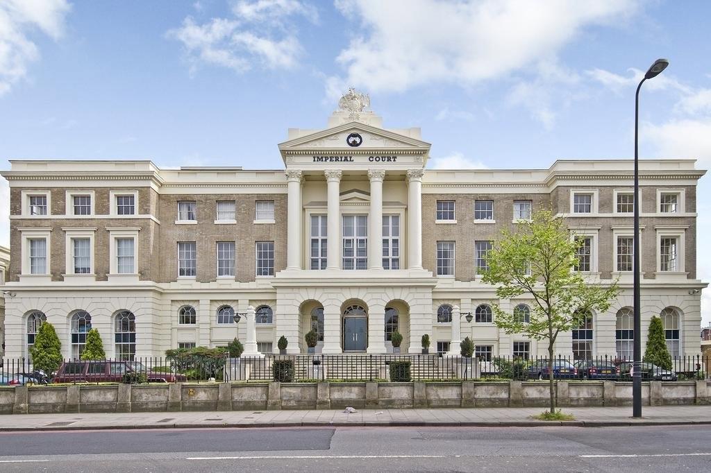 Imperial Court, Kennington Lane, SE11 1 bed apartment £1,495 pcm (£