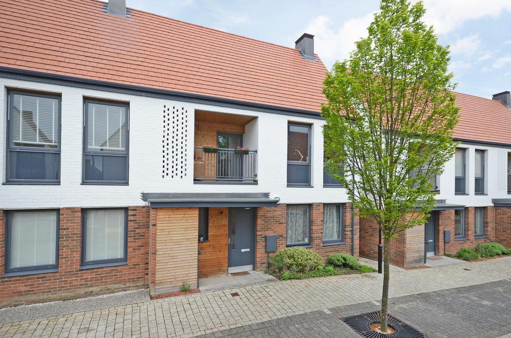 Lotherington Avenue, Derwenthorpe, York 2 bed semidetached house £
