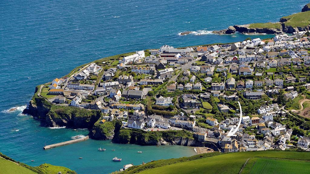 Lundy Cottage, Port Isaac 3 bed house £395,000