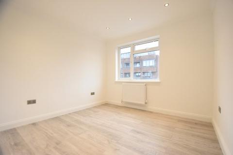 undefined, East Street, Epsom KT17