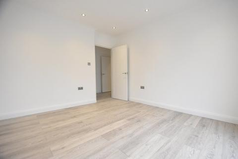 undefined, East Street, Epsom KT17