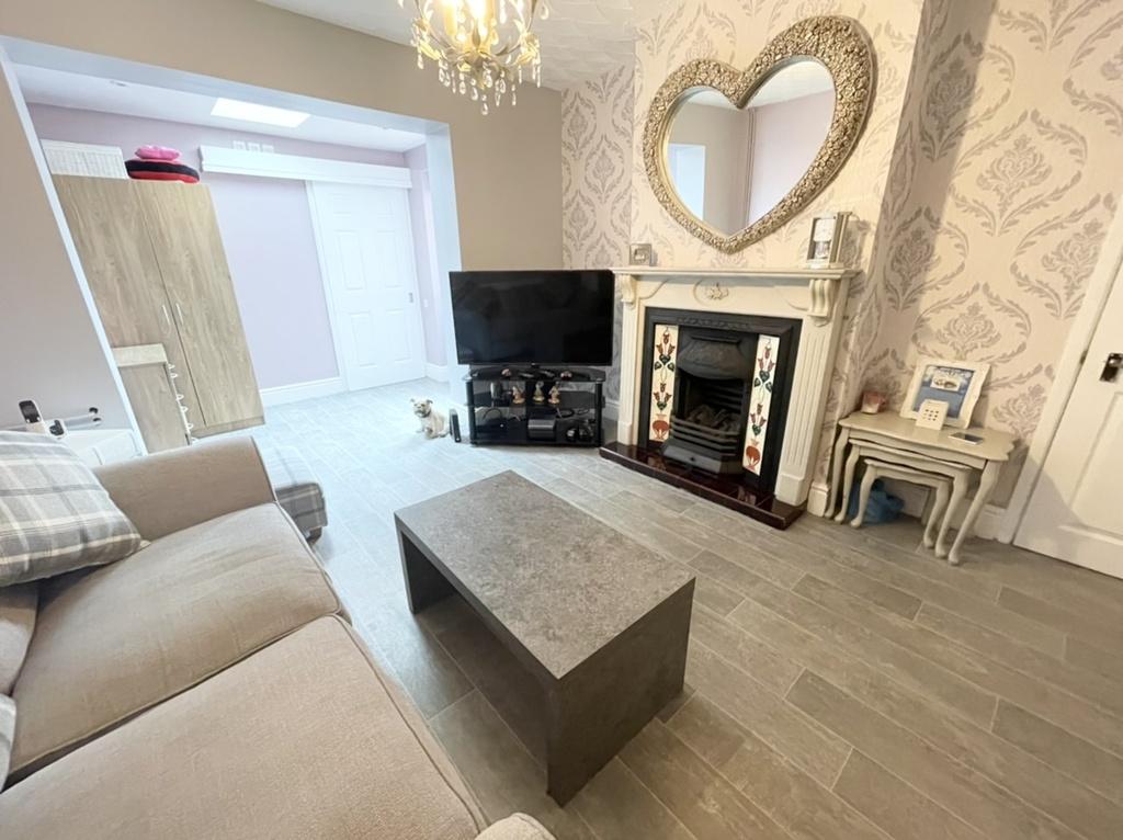 Crofton Crescent, Old Swan 3 bed semidetached house £165,000