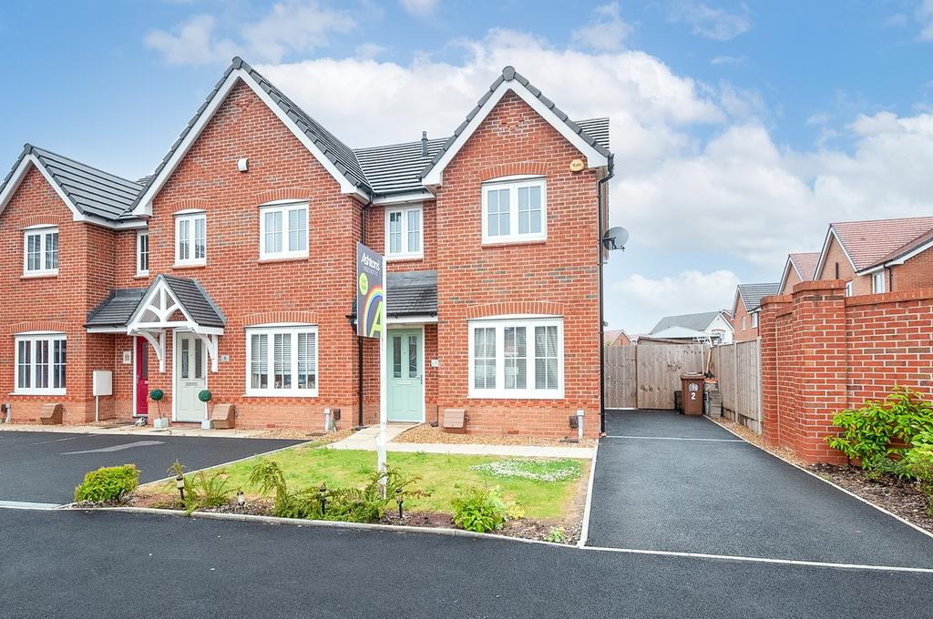 Otley Close, NewtonleWillows, WA12 3 bed end of terrace house £187,000