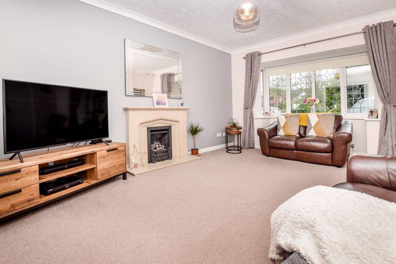 Pinners Fold, Runcorn 4 bed detached house £300,000