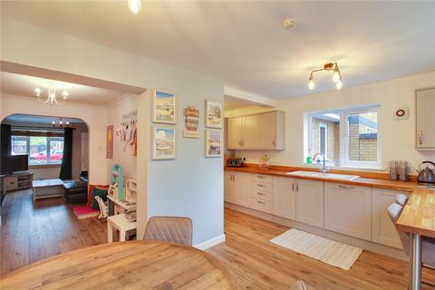 6 Primrose Close, Swindon, SN25 1QY