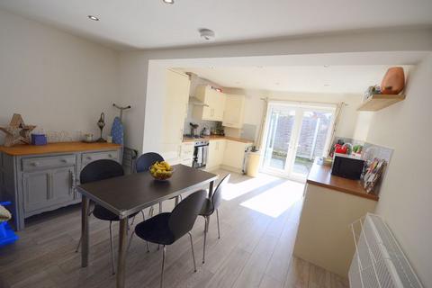 3 bedroom terraced house to rent, Boscombe Grove Road, Bournemouth BH1