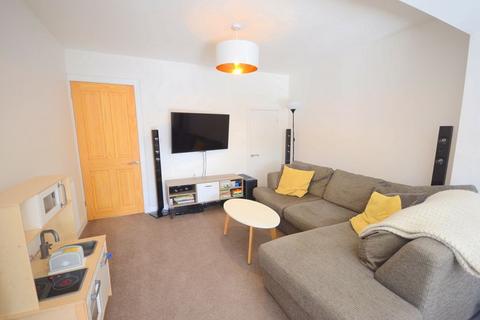 3 bedroom terraced house to rent, Boscombe Grove Road, Bournemouth BH1