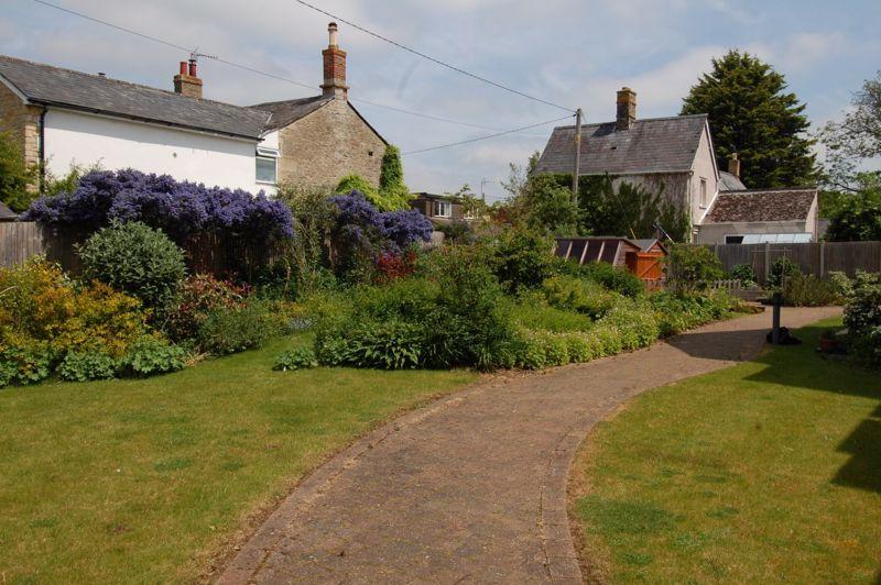 Communal Grounds