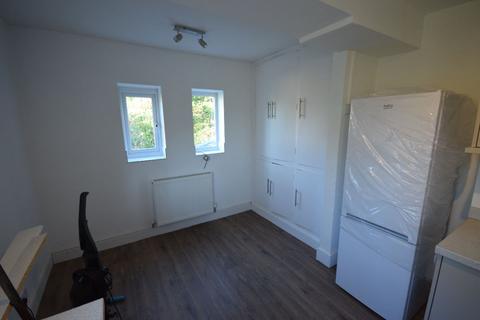 3 bedroom apartment to rent, Flat , Hill House, - Welcombe Road, Stratford-upon-Avon