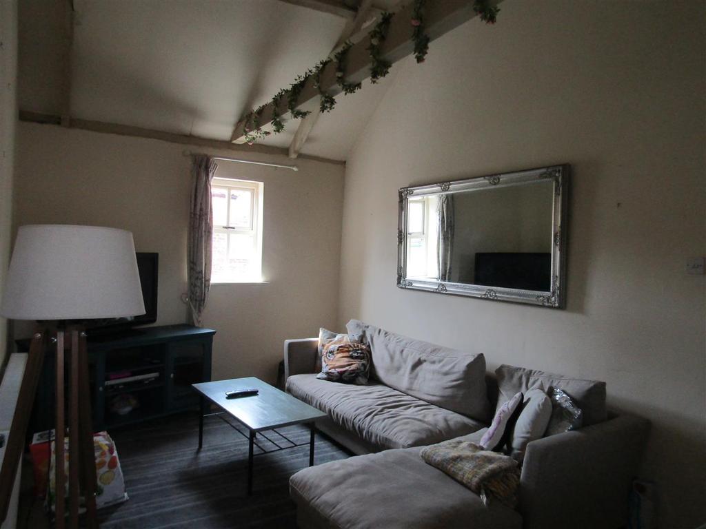 Church Lane, Boroughbridge, York 2 bed flat £650 pcm (£150 pw)