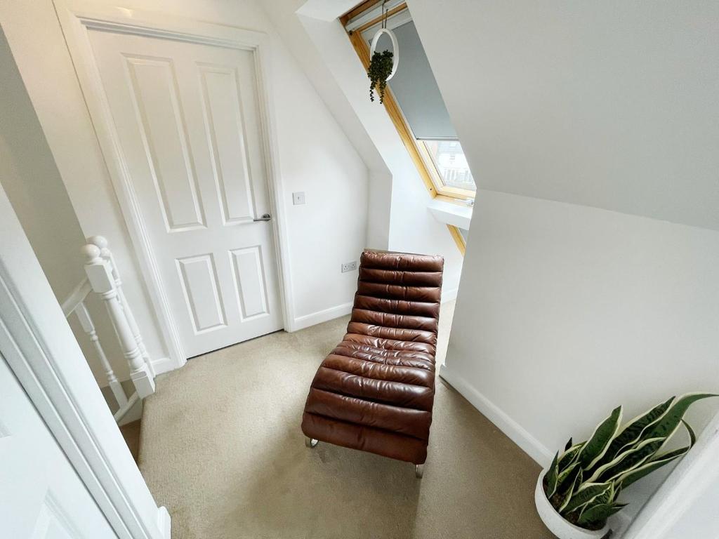 2rd Floor Landing