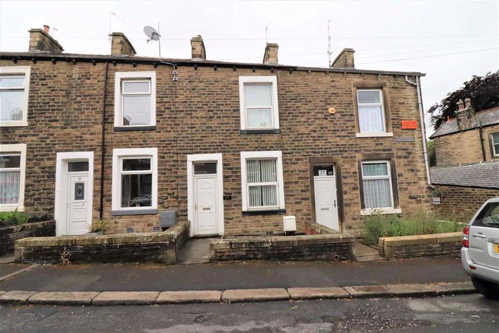 Albion Street, Earby, Lancashire, BB18 3 bed terraced house £125,000