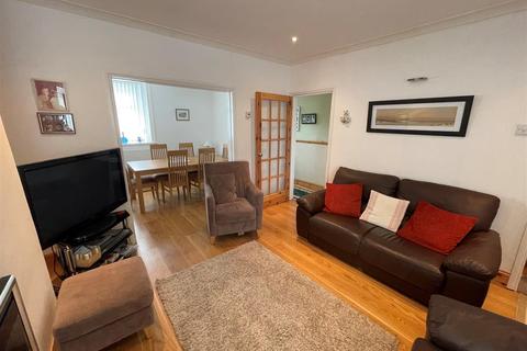 21 Heol Morlais, Trimsaran, Kidwelly, SA17 4DF