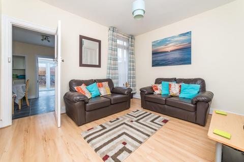 25 Albert Road, Canterbury, CT1 1UJ