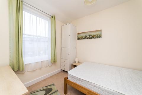 25 Albert Road, Canterbury, CT1 1UJ