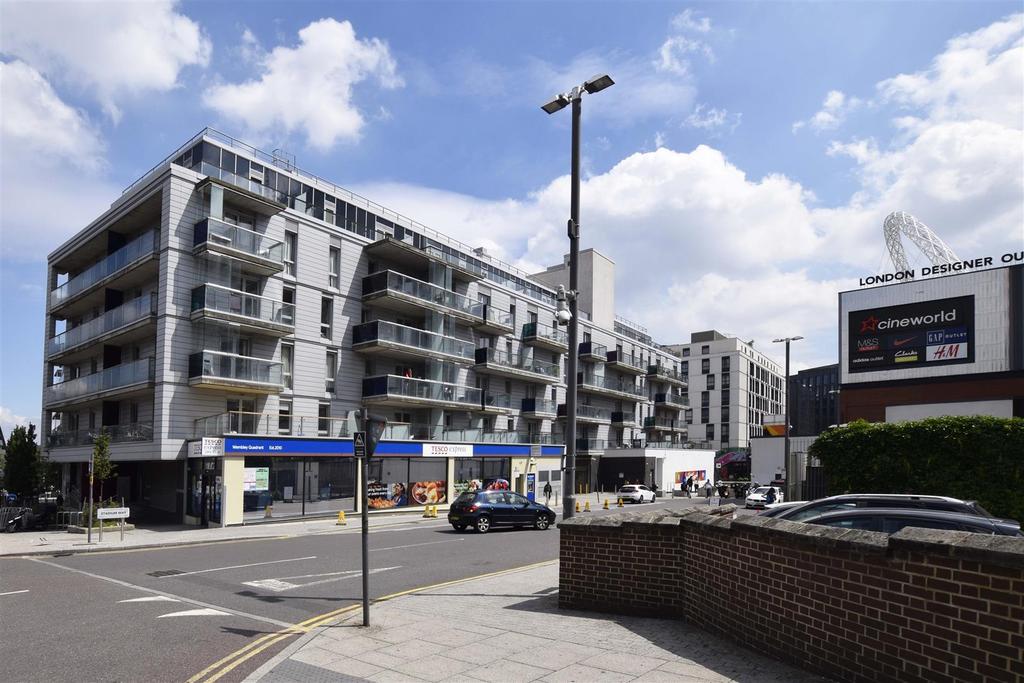 Quadrant Court, Empire Way, WEMBLEY 1 bed flat £325,000