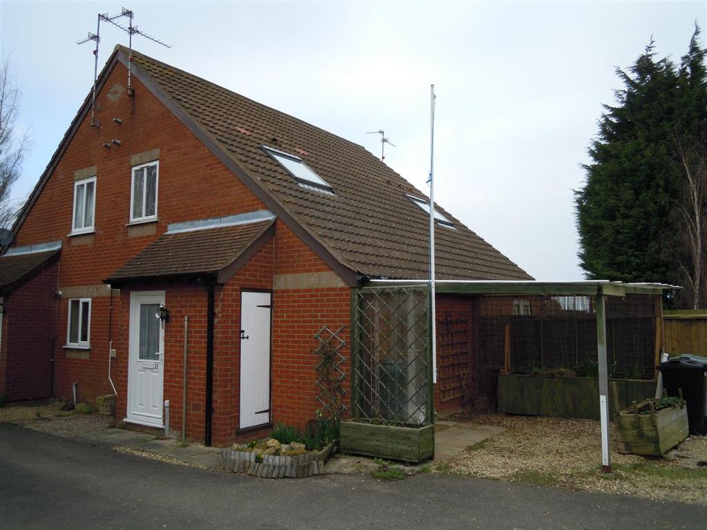 The Brambles Deeping St James 1 bed end of terrace house £575 pcm (£