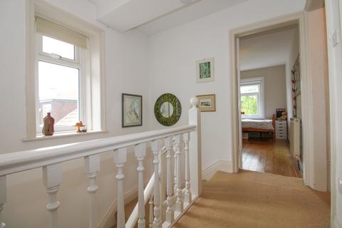 36 Ings Lane, Guiseley, Leeds, LS20 8DA