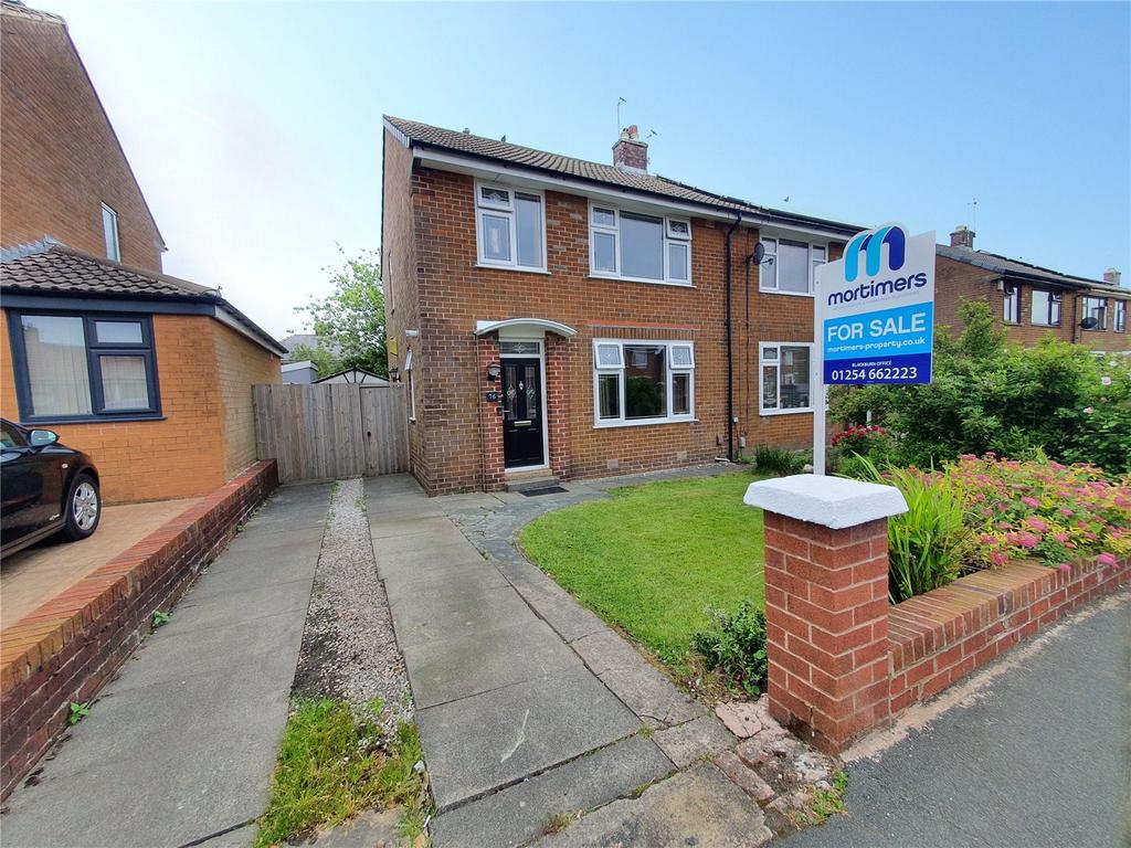 Quebec Road, Blackburn, BB2 3 bed semidetached house £170,000