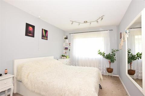 38 Garden Row, Northfleet, Gravesend, DA11 7JP