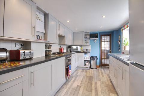 4 Bedford Row, Barnstaple, EX32 8NR