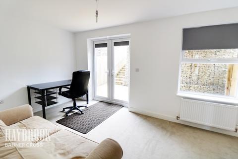 3 Anglo Close, Sheffield, S17 3SE
