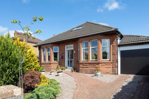 35 Lothian Drive, Clarkston, Glasgow, G76 7NA