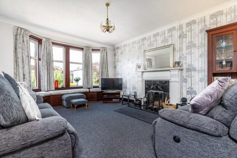 35 Lothian Drive, Clarkston, Glasgow, G76 7NA