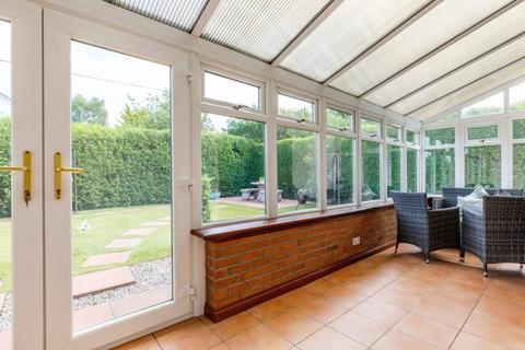 35 Lothian Drive, Clarkston, Glasgow, G76 7NA