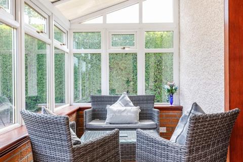 35 Lothian Drive, Clarkston, Glasgow, G76 7NA