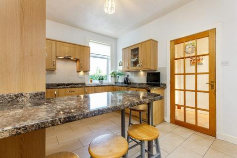 35 Lothian Drive, Clarkston, Glasgow, G76 7NA