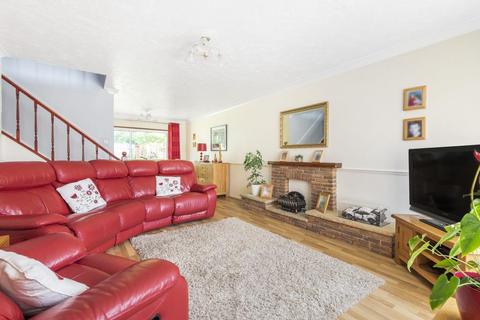 12 Percy Bryant Road, Sunbury-on-thames, TW16 7BS
