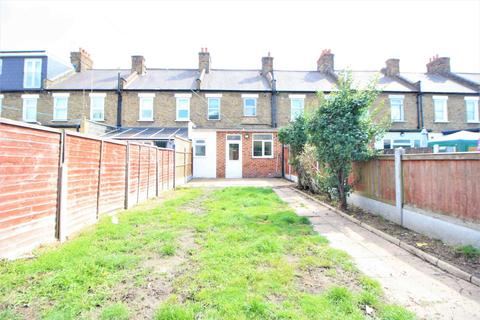 89 Henniker Gardens, London, E6 3HT