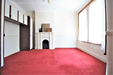 89 Henniker Gardens, London, E6 3HT