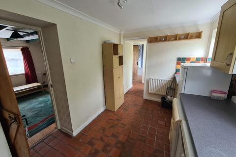 25 Glynmeirch Road, Trebanos, Swansea, SA8 4AP