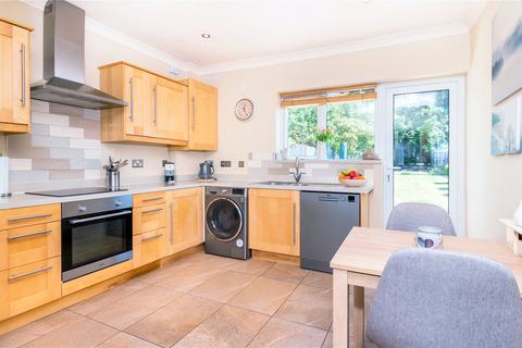 15 Chester Avenue, Wolverhampton, WV6 9JU