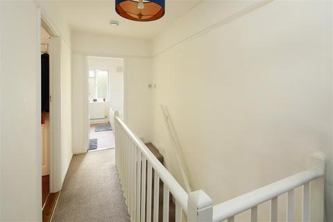 16 Albert Road, Canterbury, CT1 1UJ