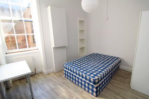 3 bedroom flat to rent, Argyle Street NON HMO, Finnieston, Glasgow, G3