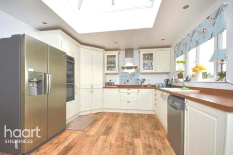 31 Brecon Chase, Minster On Sea, Sheerness, ME12 2HX