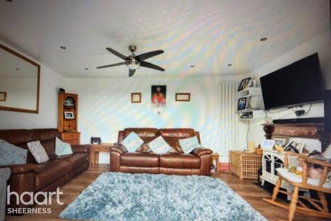 31 Brecon Chase, Minster On Sea, Sheerness, ME12 2HX