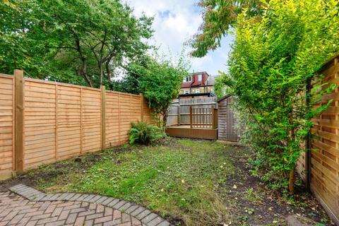 86 Carlton Park Avenue, London, SW20 8BL