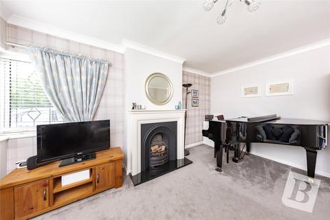 70 Minster Way, Hornchurch, RM11 3TD