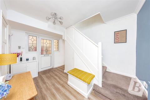 70 Minster Way, Hornchurch, RM11 3TD