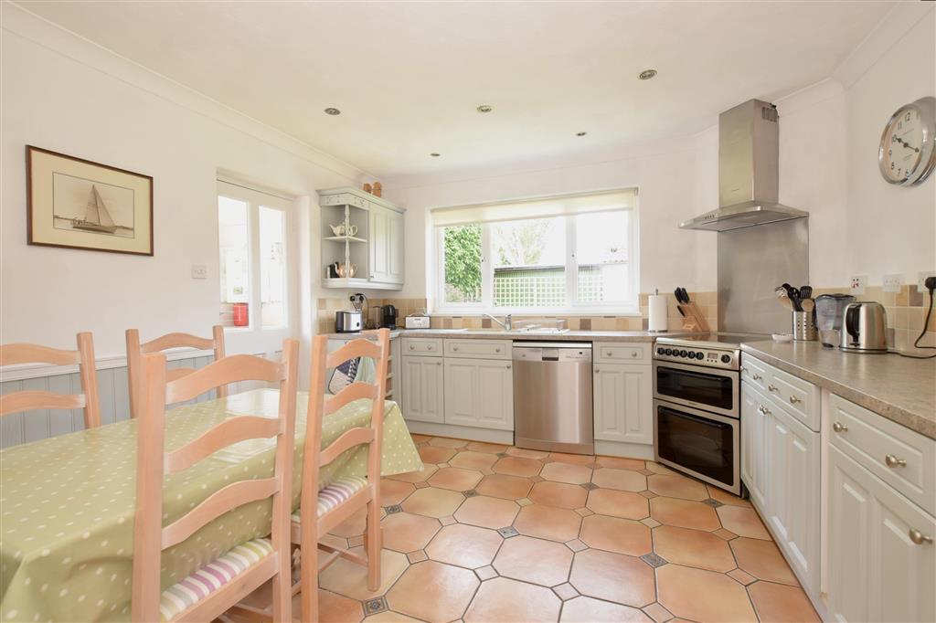 Kitchen/ Breakfast Room