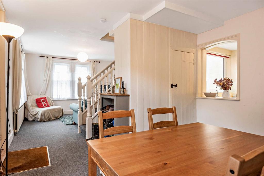 Love Lane, Salisbury, Wiltshire, SP1 2 bed end of terrace house £900 pcm (£208 pw)