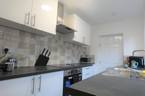 3 bedroom terraced house to rent, Elgin Street, Stoke-on-Trent, Staffordshire, ST4 2RD