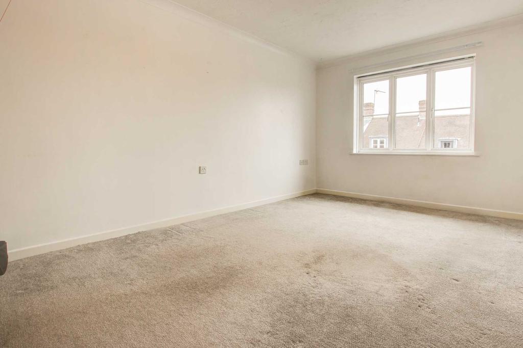 Ryan Court, Blandford Forum 1 bed retirement property £675 pcm (£156 pw)