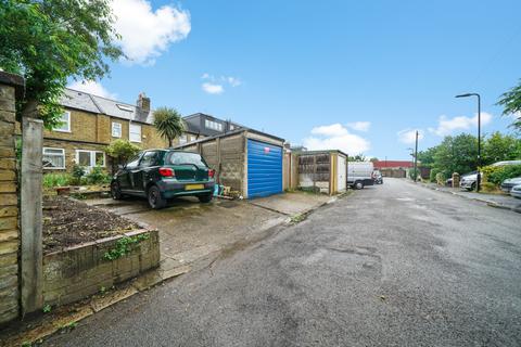 43 Oaklands Road, Hanwell, London, W7 2DP